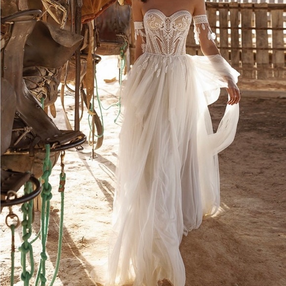 Bridal corset tulle full-length dress - Picture 7 of 7